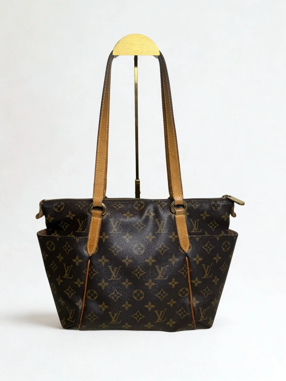 Louis Vuitton – Totally PM – Monogram Canvas.